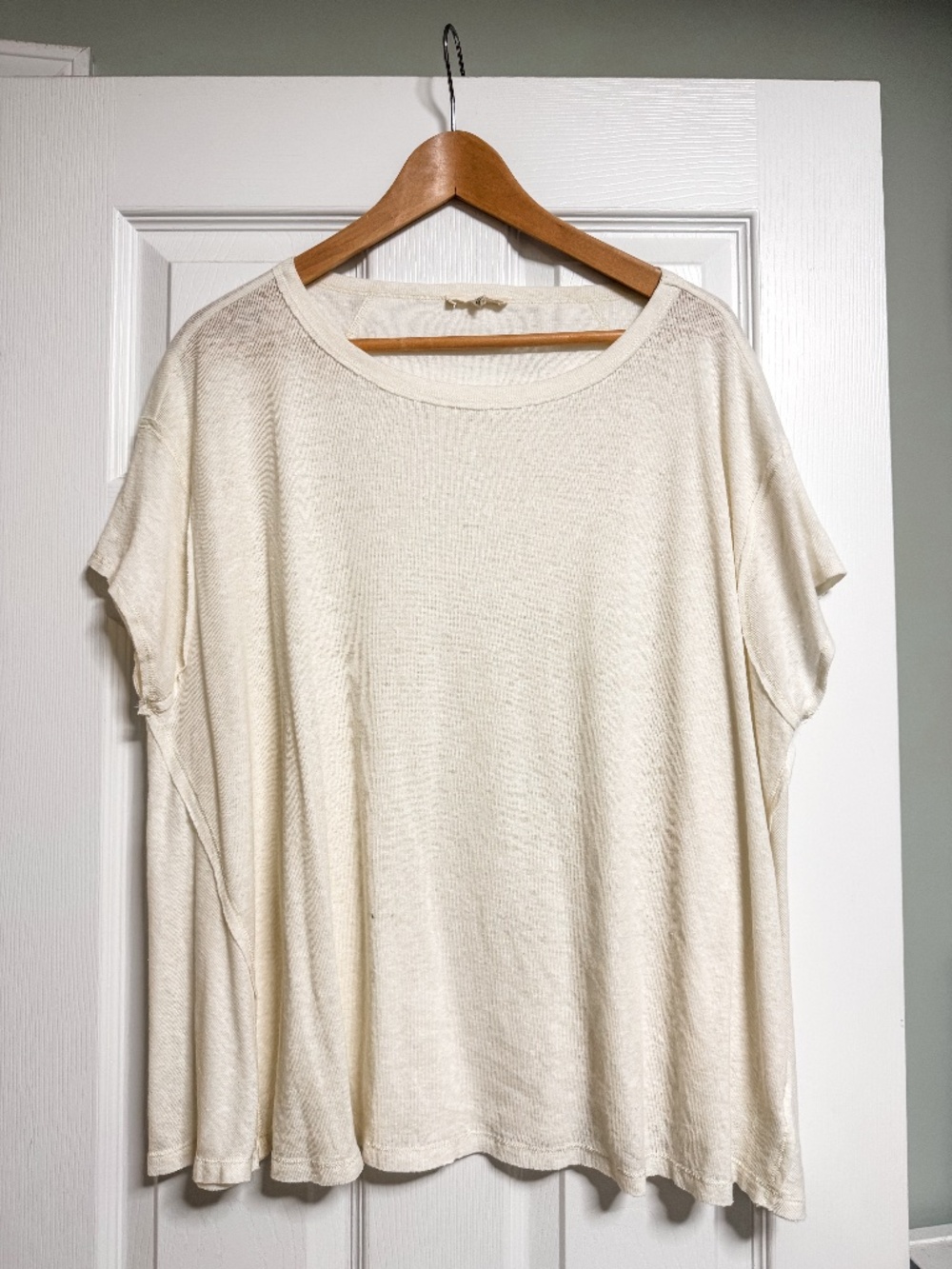 Easel Cream Lightweight Knit Tunic Top, Size Small